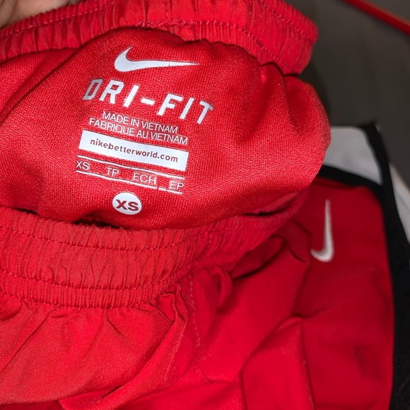 Nike Dri-Fit Lined Shorts - Picture 2 of 2